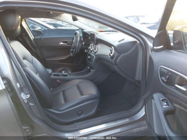 WDCTG4GBXFJ035052 Mercedes-Benz Gla 250 4matic