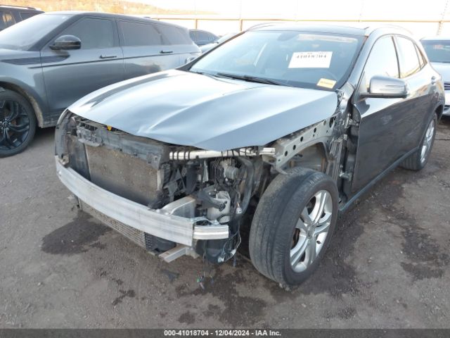 WDCTG4GBXFJ035052 Mercedes-Benz Gla 250 4matic