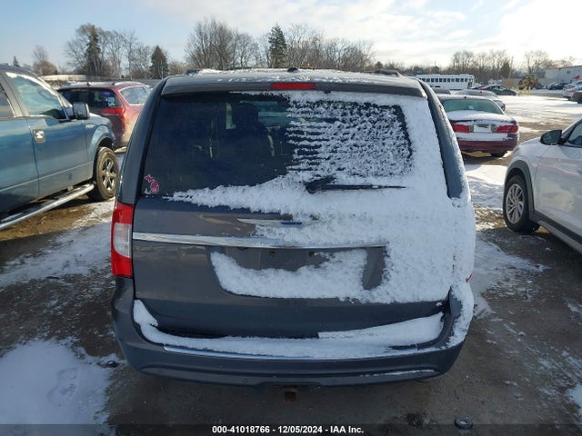 2C4RC1CG3GR306204 Chrysler Town & Country Touring-l