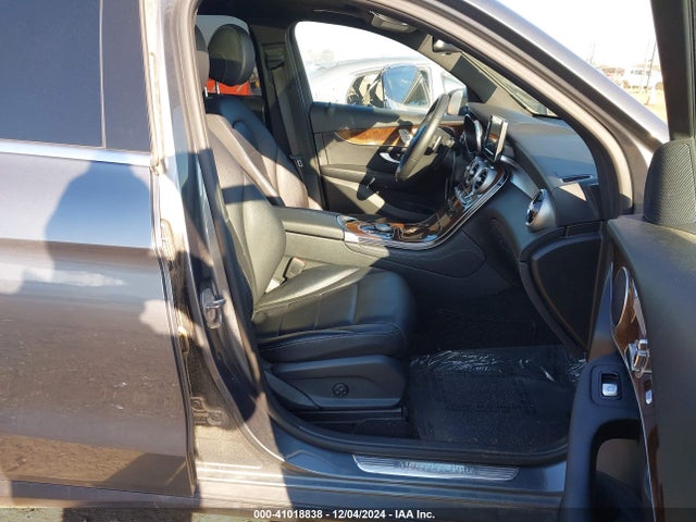WDC0G4JB3HV006788 Mercedes-Benz GLC 300