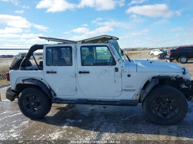 1C4BJWEG0FL771144 Jeep Wrangler Unlimited Sahara