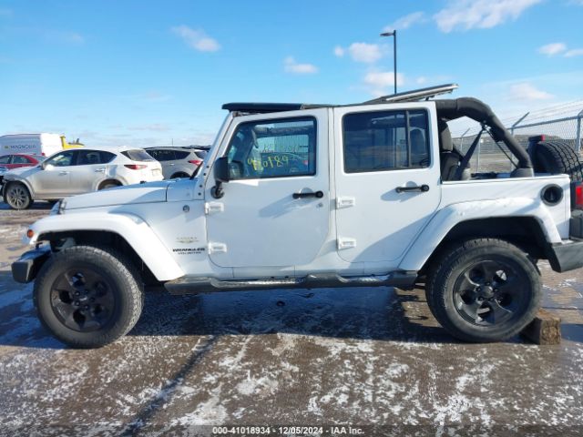 1C4BJWEG0FL771144 Jeep Wrangler Unlimited Sahara
