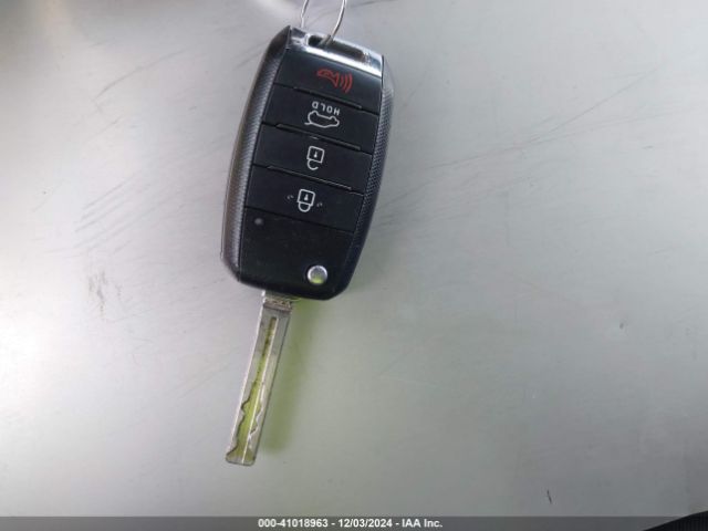 KNDJN2A27E7038177 KIA Soul