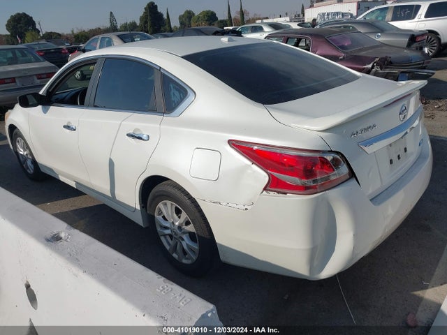 Nissan Altima 2.5 S 2014 1N4AL3APXEN339728 Image 3