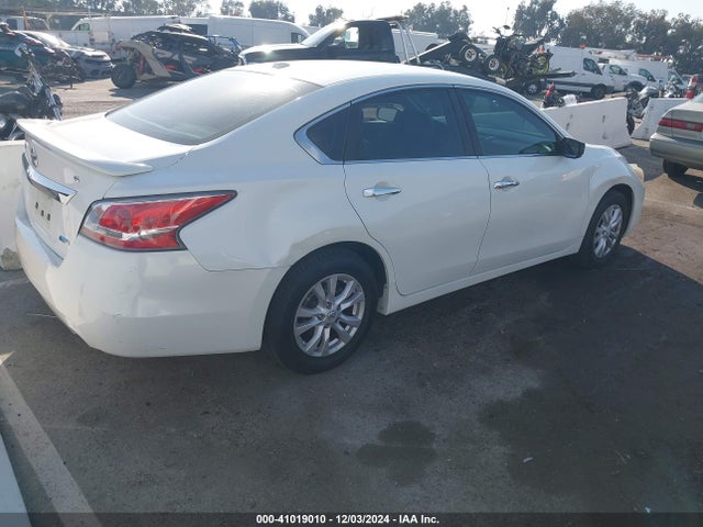 Nissan Altima 2.5 S 2014 1N4AL3APXEN339728 Image 4