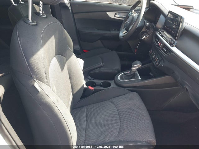 KIA Forte Lxs 2024 3KPF24AD1RE823019 Image 5