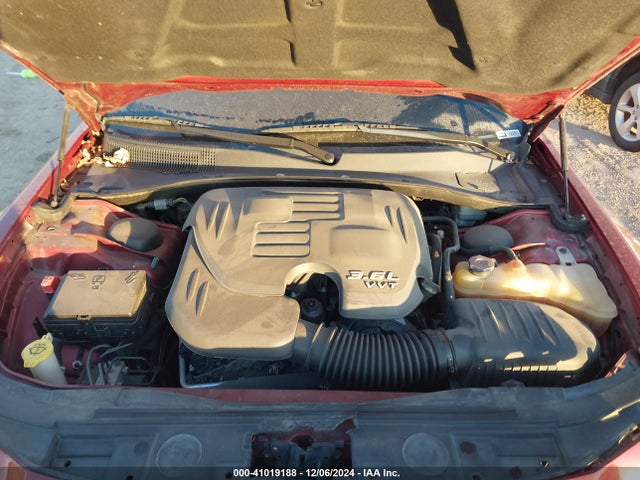 2C3CCARG1EH229496 Chrysler 300
