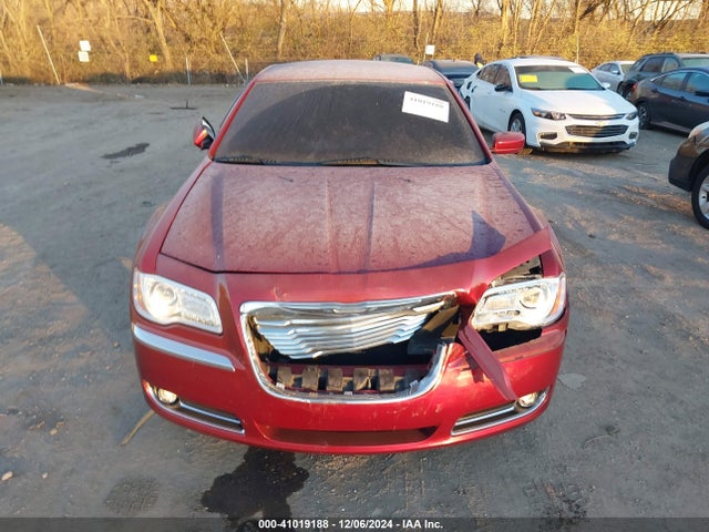 2C3CCARG1EH229496 Chrysler 300