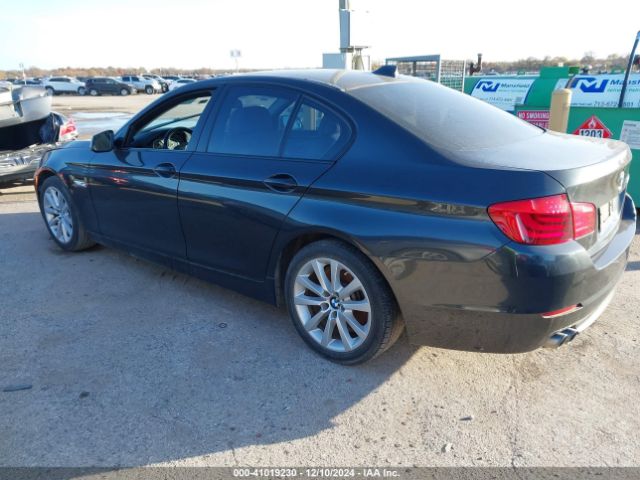 2011 BMW 528I WBAFR1C54BC751002 Photo 2
