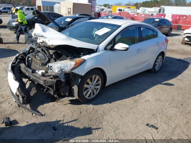 KNAFX4A84F5386156 KIA FORTE EX