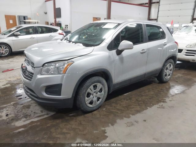 KL7CJKSB6FB113725 Chevrolet Trax 1ls
