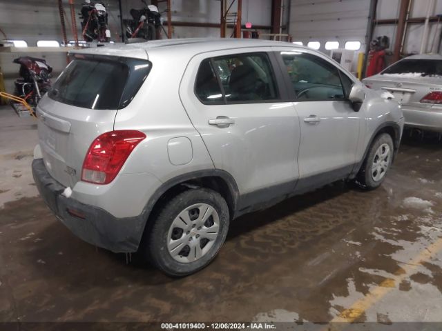 KL7CJKSB6FB113725 Chevrolet Trax 1ls
