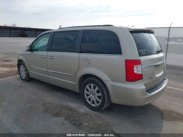 2014 CHRYSLER TOWN & COUNTRY 2C4RC1BG0ER211162 Photo 2