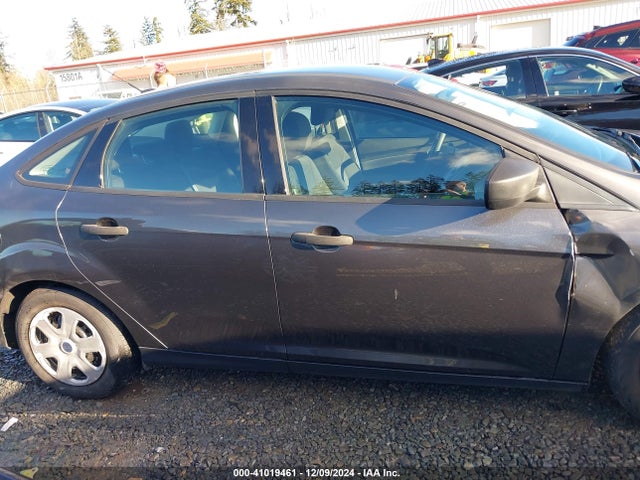 Ford FOCUS S 2018 1FADP3E24JL246936 Image 13