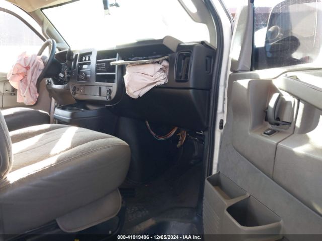 1GCWGAFF8H1117824 Chevrolet Express 2500 Work Van
