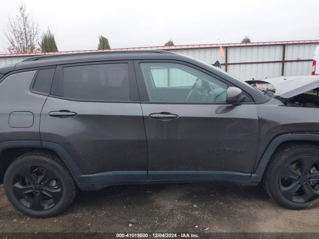 3C4NJDBB6JT396108 Jeep Compass Altitude 4x4