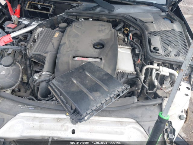 55SWF4JB3HU202195 Mercedes-Benz C 300 Luxury/sport