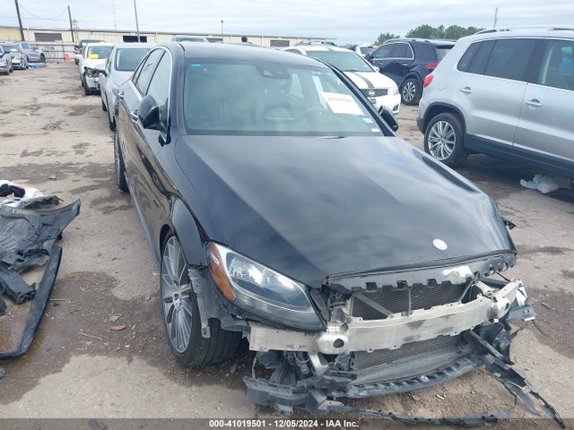 55SWF4JB3HU202195 Mercedes-Benz C 300 Luxury/sport