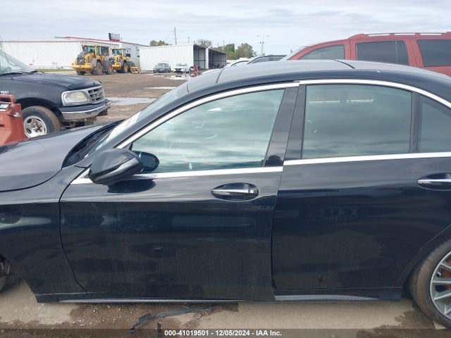 55SWF4JB3HU202195 Mercedes-Benz C 300 Luxury/sport