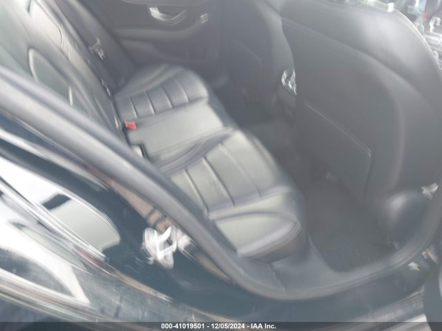 55SWF4JB3HU202195 Mercedes-Benz C 300 Luxury/sport