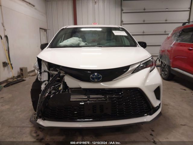 5TDDSKFC1PS108059 Toyota Sienna Xse