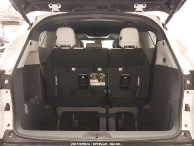 5TDDSKFC1PS108059 Toyota Sienna Xse