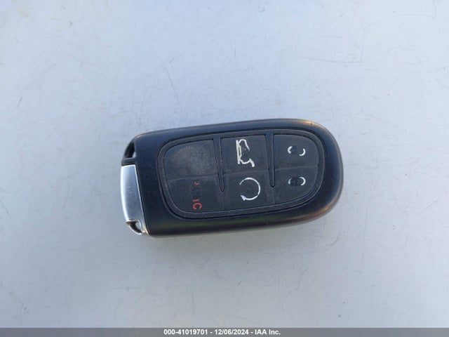 Jeep Cherokee Latitude 2015 1C4PJMCS5FW667846 Image 11
