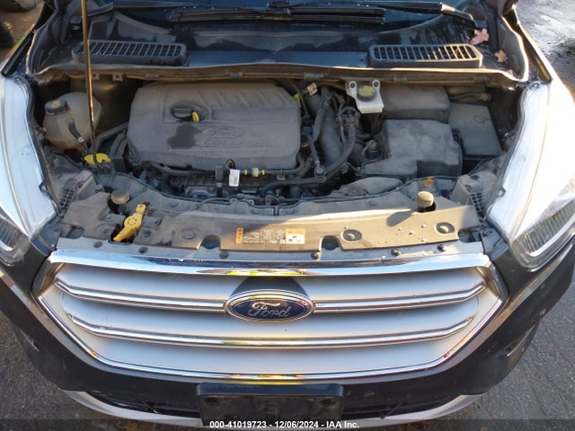 Ford ESCAPE SE 2017 1FMCU9GD2HUD25490 Image 10
