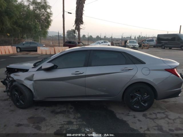 KMHLM4AJ8PU085104 Hyundai Elantra Hybrid Blue