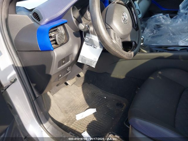 JTNKHMBX1L1071608 Toyota C-HR XLE