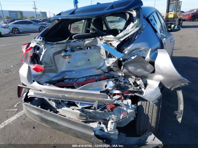 JTNKHMBX1L1071608 Toyota C-HR XLE