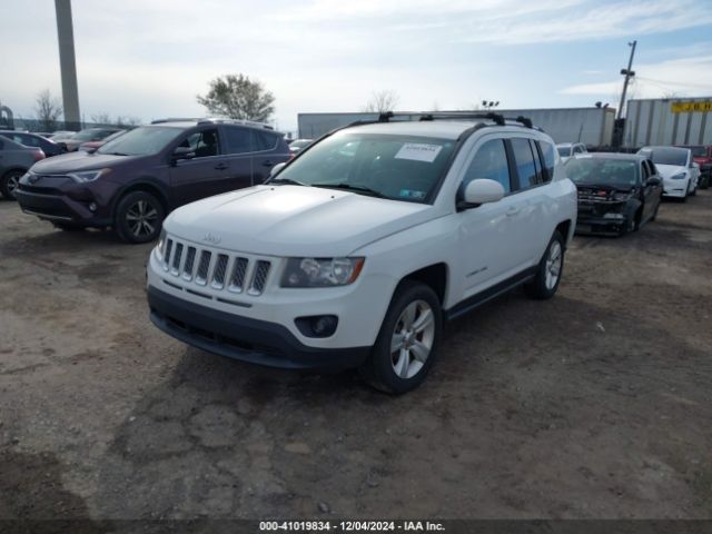 1C4NJDEB9ED884637 Jeep Compass Latitude