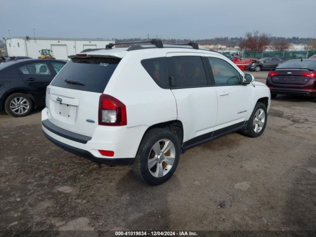 1C4NJDEB9ED884637 Jeep Compass Latitude
