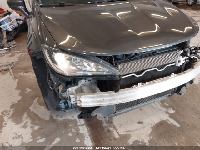 2C4RC1BG3KR685540 Chrysler Pacifica Touring L