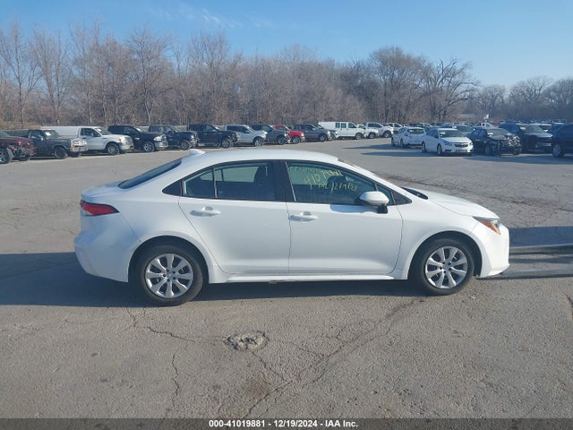 Toyota COROLLA LE 2022 5YFEPMAE5NP348862 Image 13