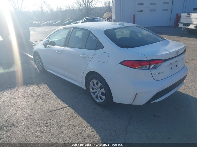 Toyota COROLLA LE 2022 5YFEPMAE5NP348862 Image 3