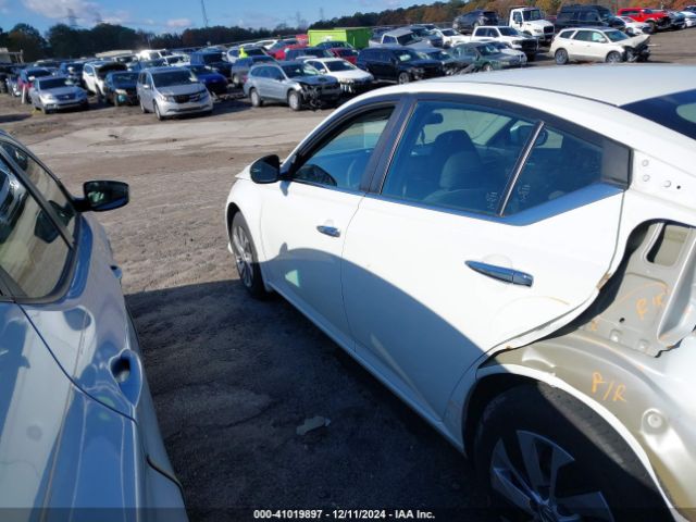 1N4BL4BV5MN340971 Nissan Altima S Fwd