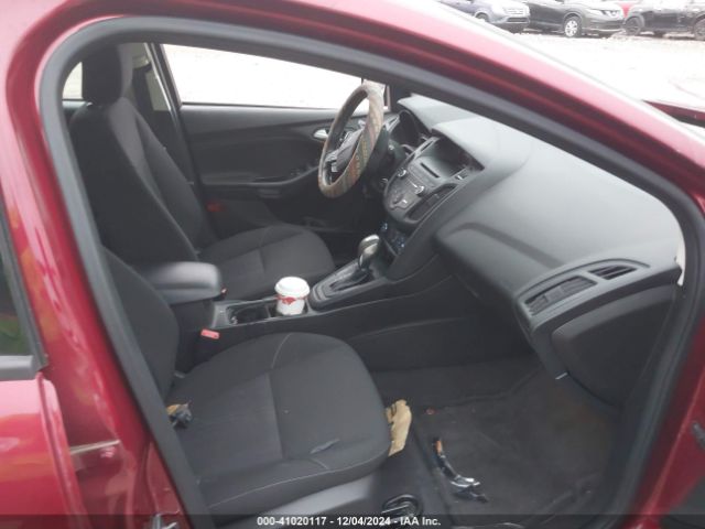 1FADP3K29FL381325 Ford FOCUS SE