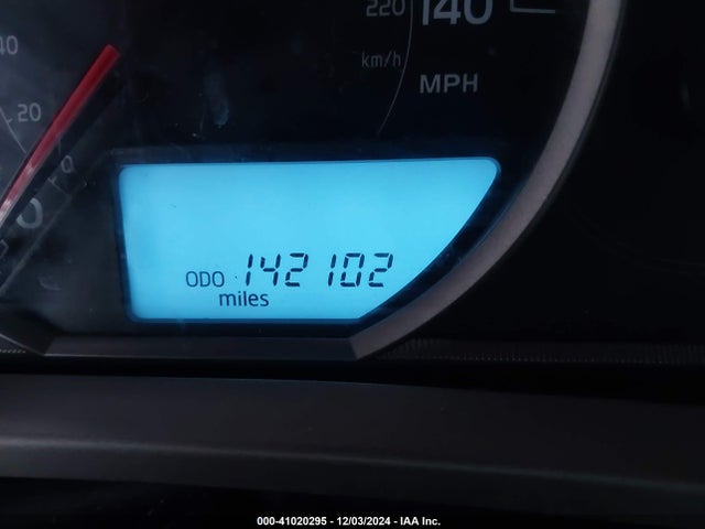 Toyota RAV4 LE 2015 JTMBFREV7FJ029112 Image 15