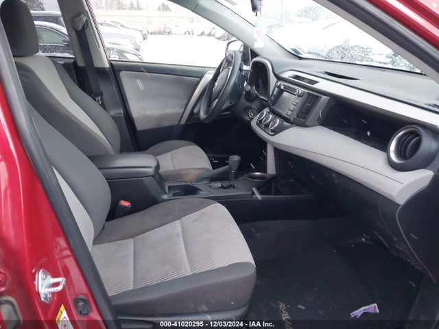Toyota RAV4 LE 2015 JTMBFREV7FJ029112 Image 5