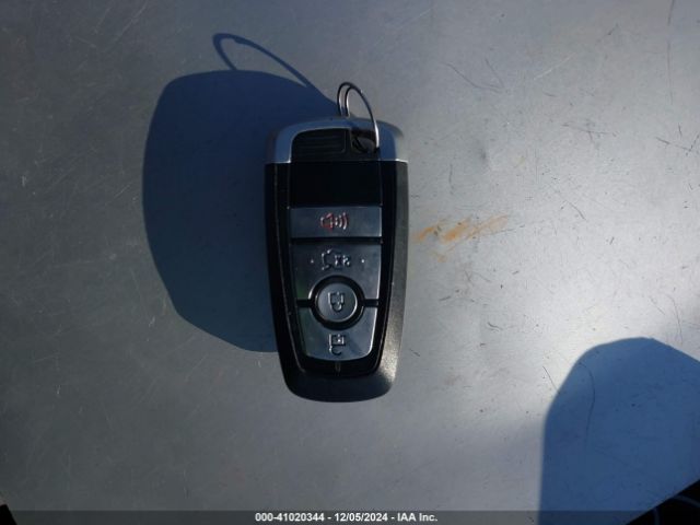 3FA6P0HD2HR242206 Ford FUSION SE
