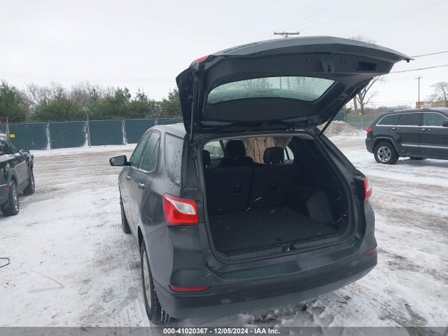 Chevrolet EQUINOX LS 2019 2GNAXSEV8K6117021 Image 3