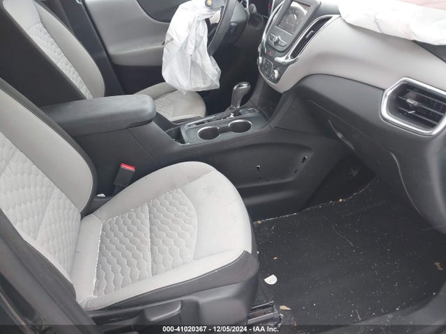 Chevrolet EQUINOX LS 2019 2GNAXSEV8K6117021 Image 5