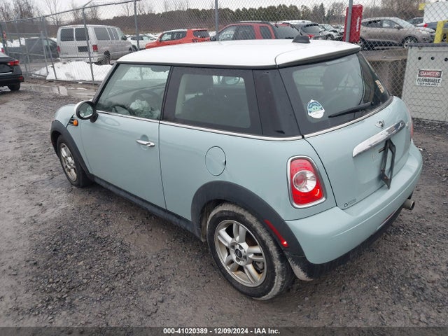 2013 MINI HARDTOP WMWSU3C51DT686959 Photo 2