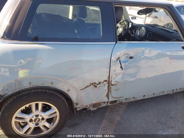 2011 MINI COOPER WMWSU3C56BT098004 Photo 5
