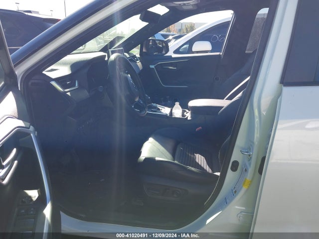 JTMEWRFVXKD505289 Toyota Rav4 Hybrid Xse