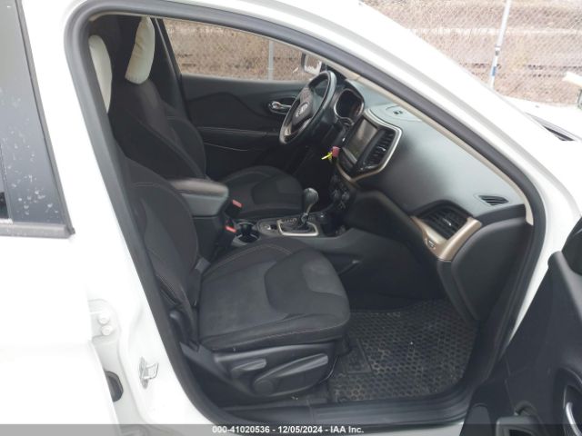 1C4PJMCS4FW776086 Jeep Cherokee Latitude Altitude