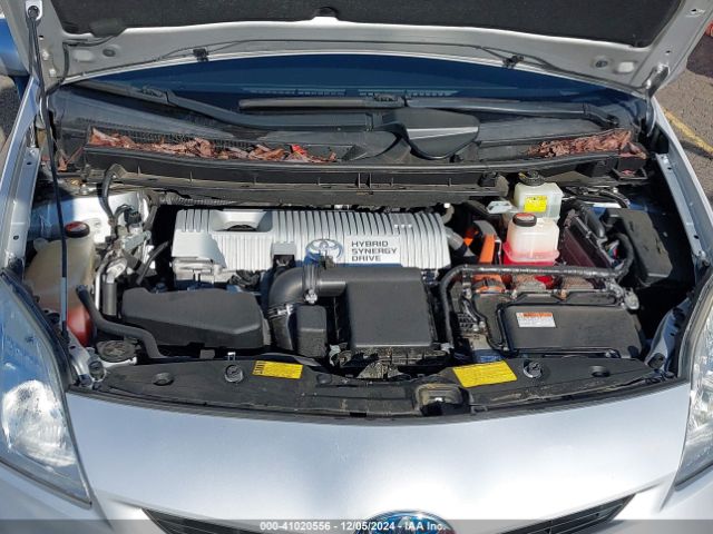 JTDKN3DUXE1816062 Toyota Prius Two