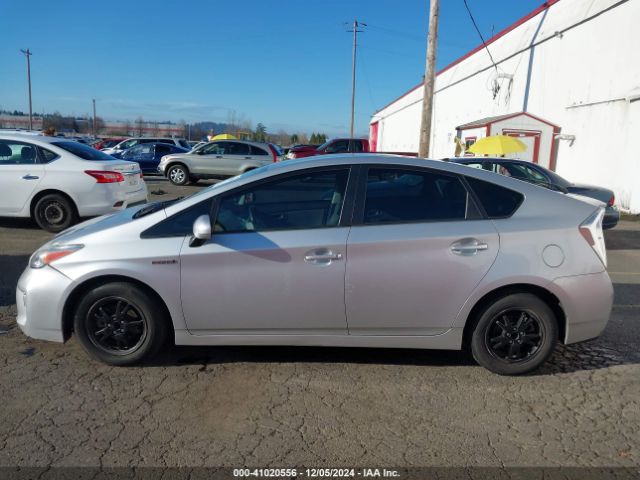 JTDKN3DUXE1816062 Toyota Prius Two