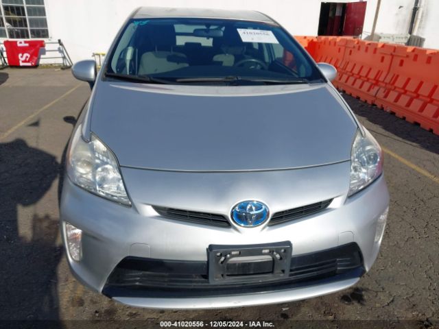 JTDKN3DUXE1816062 Toyota Prius Two